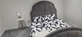 Cosy 2 Bedroom End Terrace House